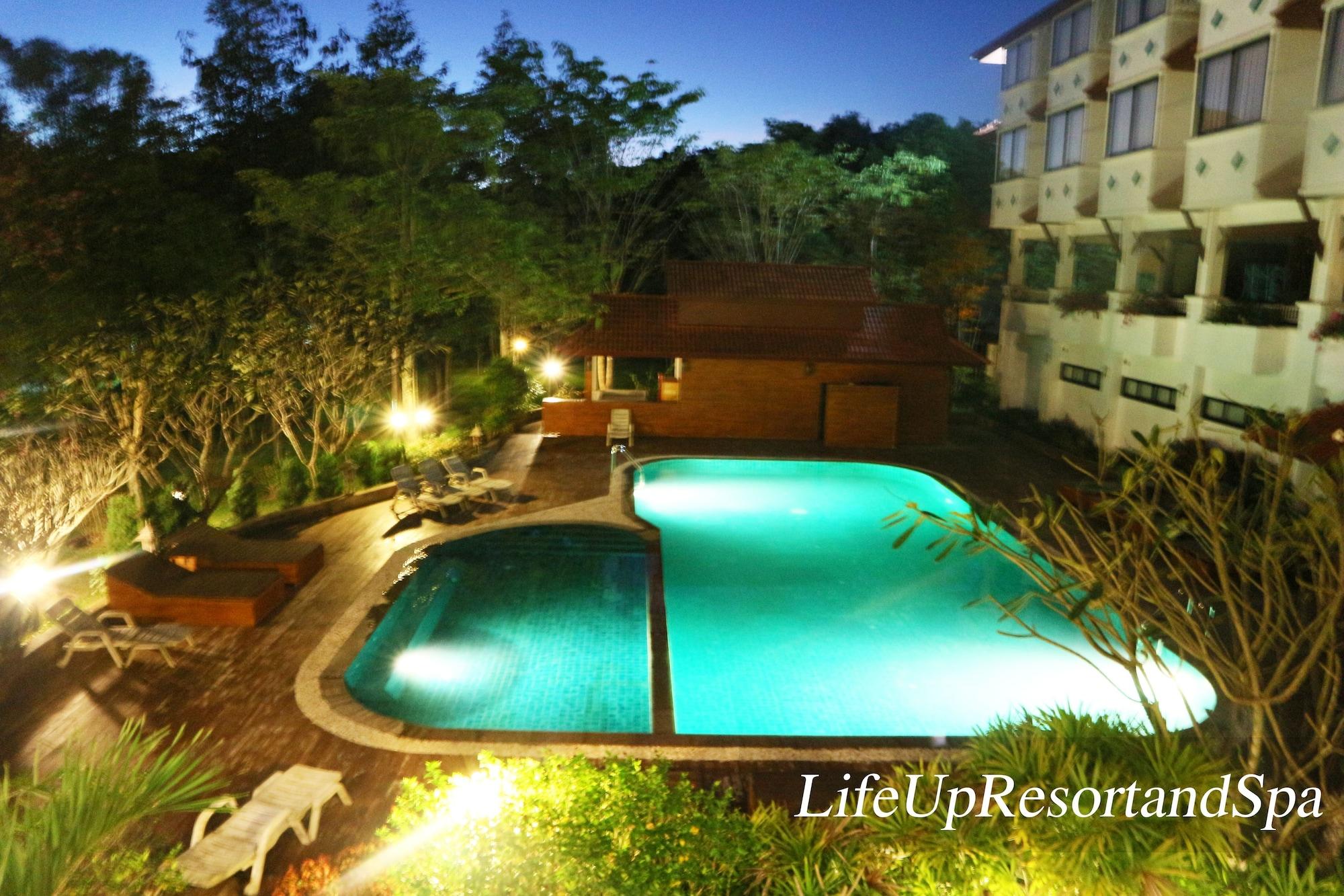 Life Up Resort And Spa Chiang Mai Exterior photo