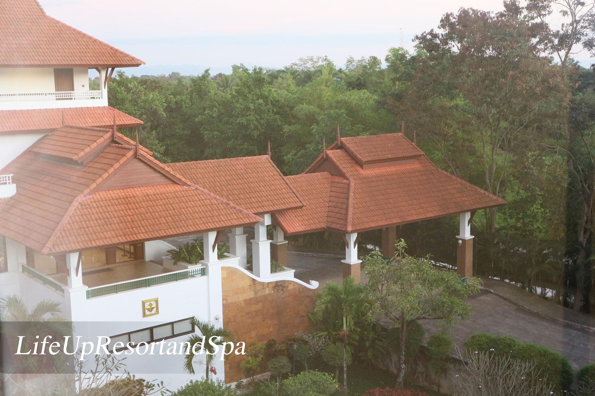 Life Up Resort And Spa Chiang Mai Exterior photo